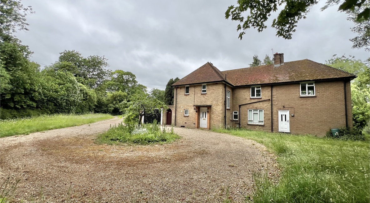 Marsh Lane, Great Canfield, Dunmow, CM6 1JX